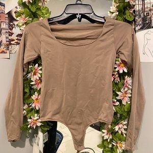 Skims long sleeve bodysuit